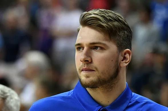 球员和裁判 球员和裁判