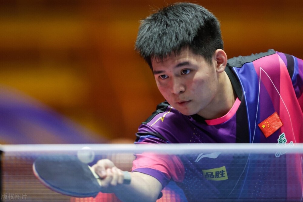 在羽毛球项 在羽毛球项