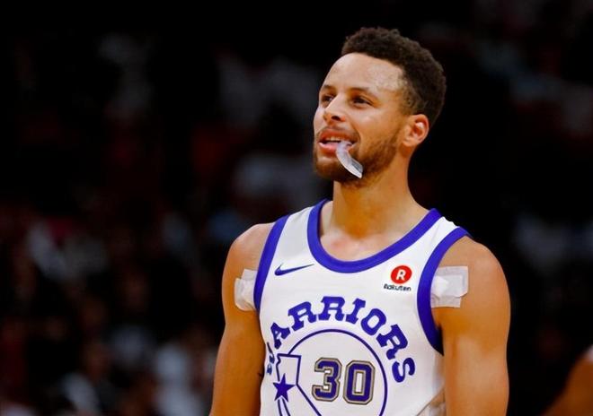 布克17+8萨尔19+15 太阳击败奇才3连胜