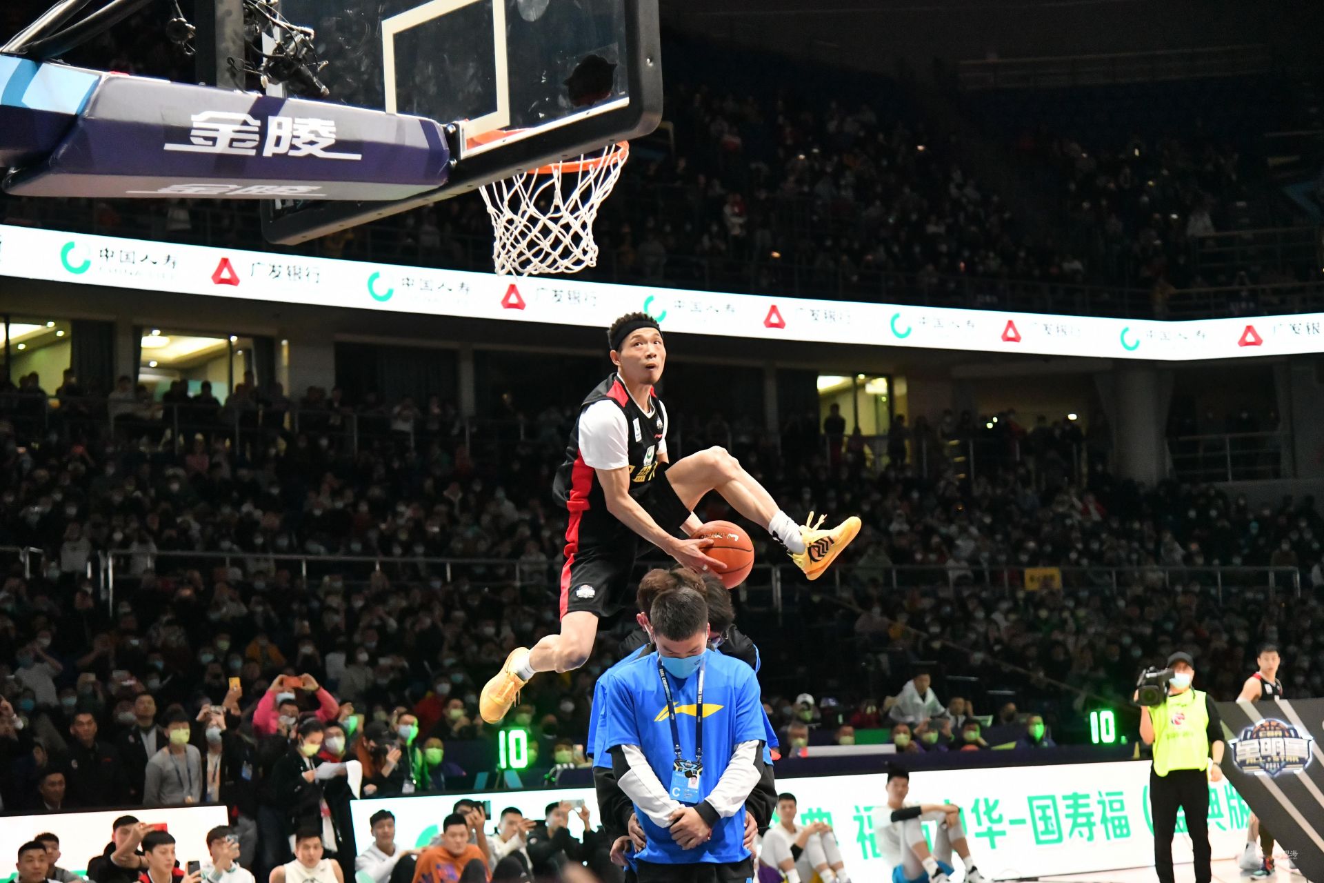 作为一名覆 作为一名覆