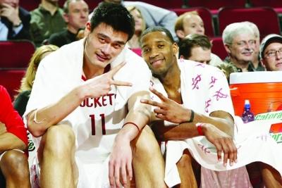 开抢！美媒更新交易市场TOP5大鱼：快船追浓眉+勇士有意数人